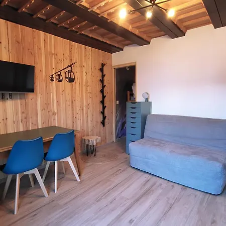 181 * Combloux